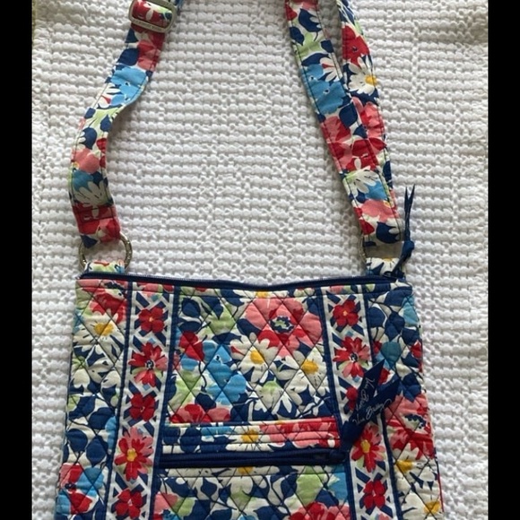 Vera Bradley Colorful Vintage Floral Crossbody Purse - Picture 2 of 9